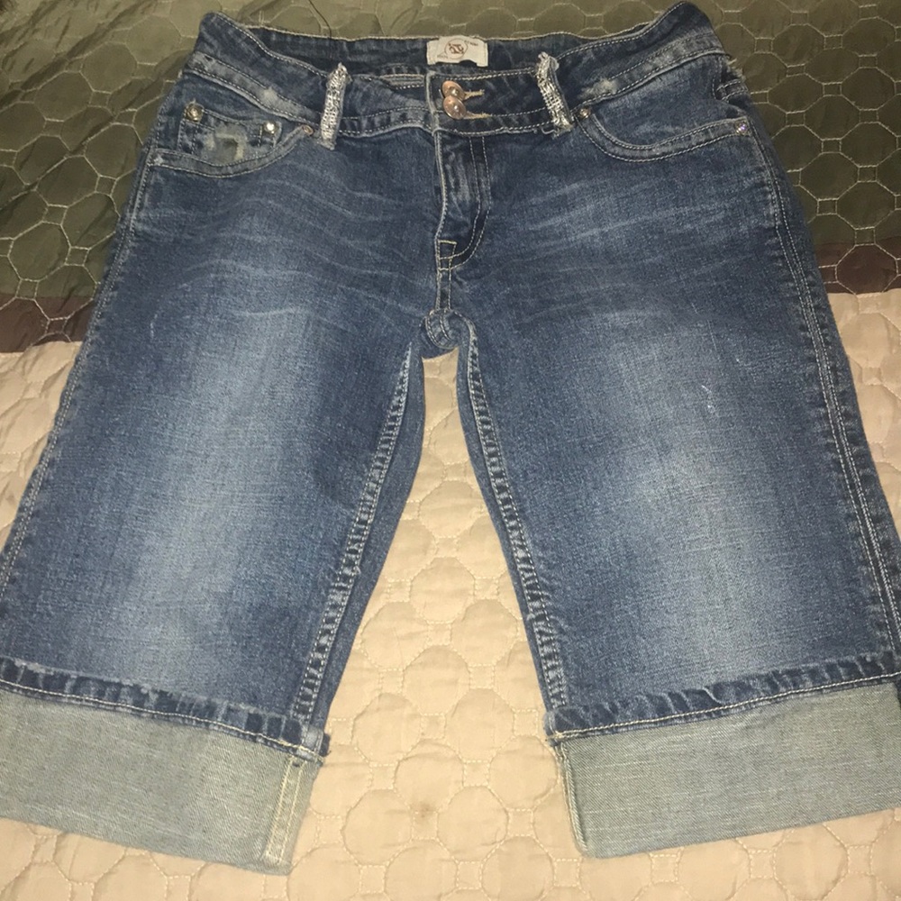 Idol denim capris